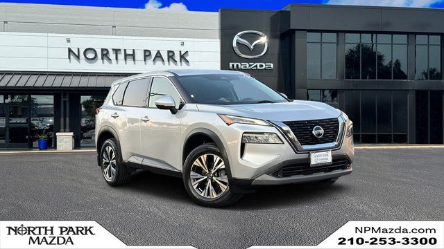 2021 Nissan Rogue SV FWD photo