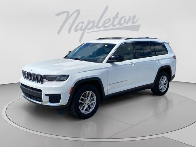 2021 Jeep Grand Cherokee L Laredo 4WD photo