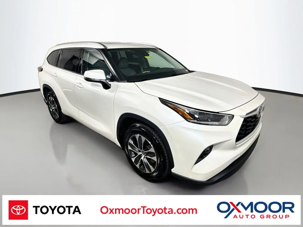 2021 Toyota Highlander XLE FWD photo