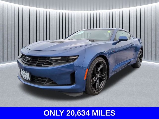 2021 Chevrolet Camaro LT1 RWD photo