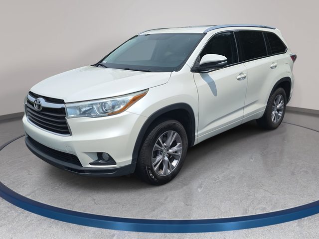 2015 Toyota Highlander XLE FWD photo