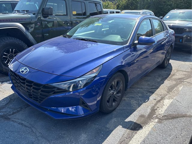 2021 Hyundai Elantra SEL FWD photo