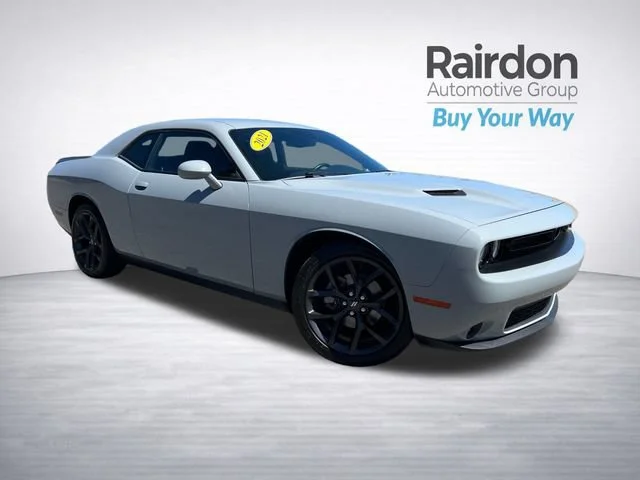 2021 Dodge Challenger SXT RWD photo
