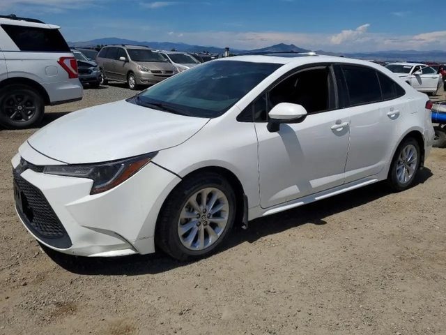2021 Toyota Corolla LE FWD photo