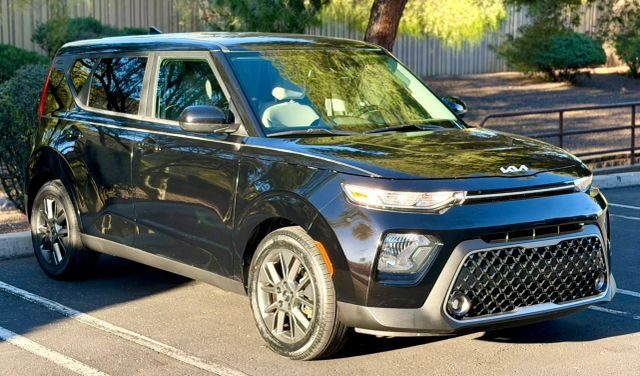2022 Kia Soul EX FWD photo