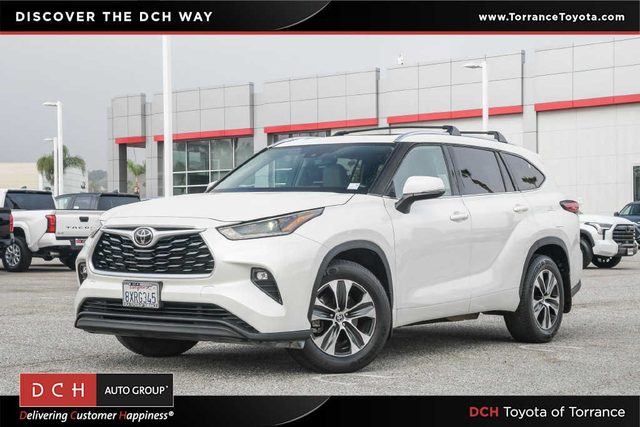 2021 Toyota Highlander XLE FWD photo