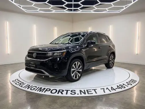 2022 Volkswagen Taos SE FWD photo
