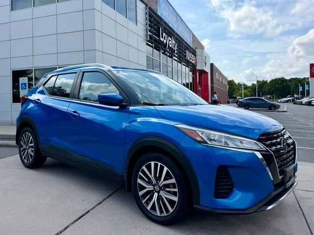 2021 Nissan Kicks SV FWD photo
