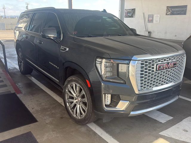 2021 GMC Yukon XL Denali 4WD photo