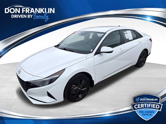 2022 Hyundai Elantra SEL FWD photo