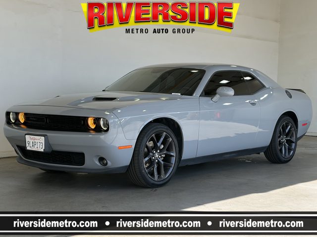 2021 Dodge Challenger SXT RWD photo