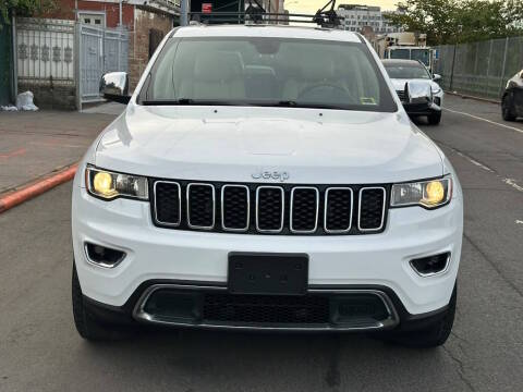 2021 Jeep Grand Cherokee Limited 4WD photo