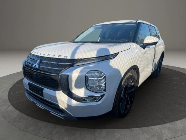 2022 Mitsubishi Outlander SE 4WD photo
