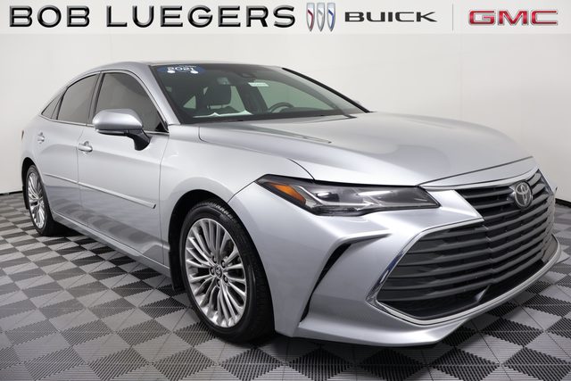 2021 Toyota Avalon Limited FWD photo