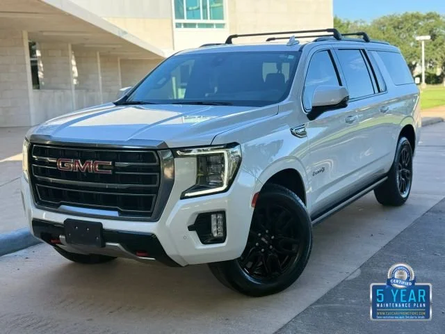 2021 GMC Yukon XL AT4 4WD photo