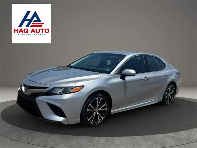 2018 Toyota Camry SE FWD photo