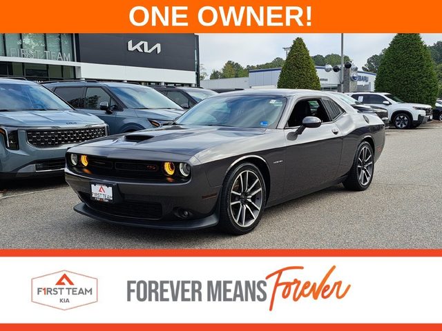 2021 Dodge Challenger R/T RWD photo