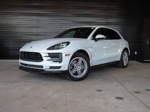 2021 Porsche Macan AWD photo