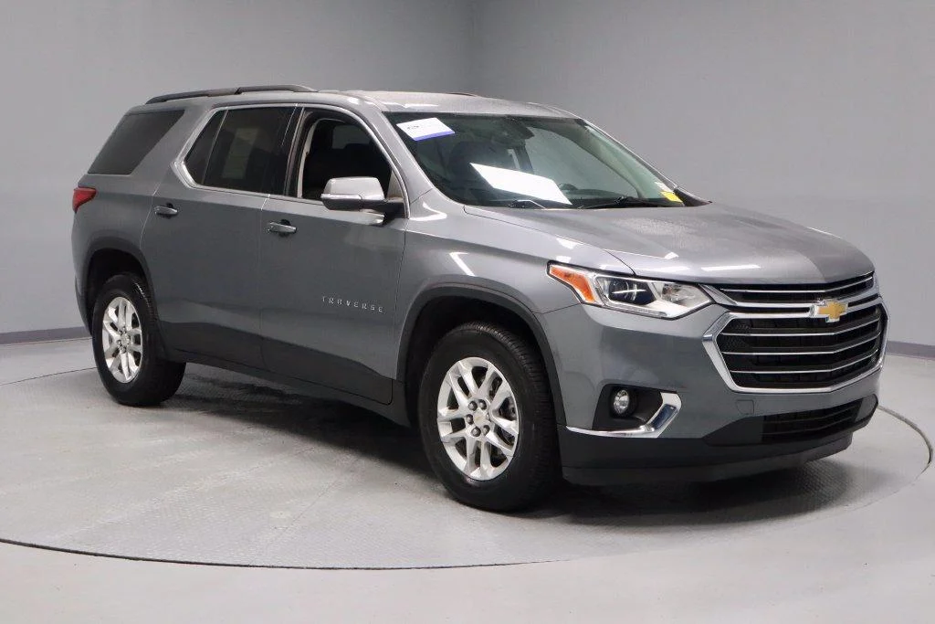 2021 Chevrolet Traverse LT Cloth FWD photo