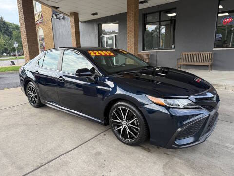 2021 Toyota Camry Hybrid SE FWD photo