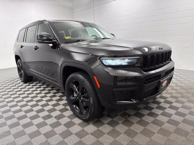 2021 Jeep Grand Cherokee L Altitude 4WD photo