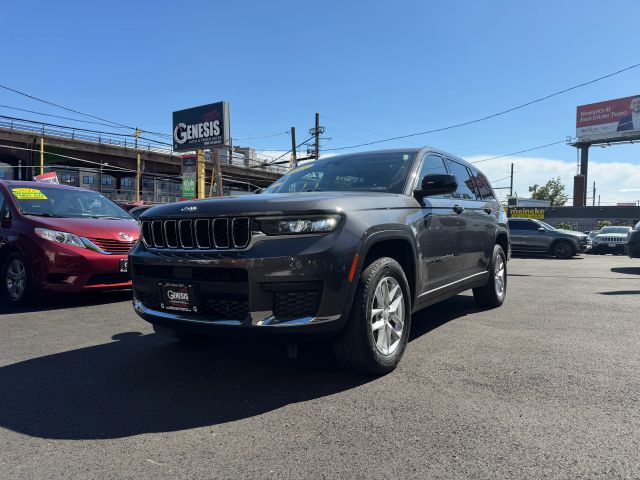 2021 Jeep Grand Cherokee L Laredo 4WD photo