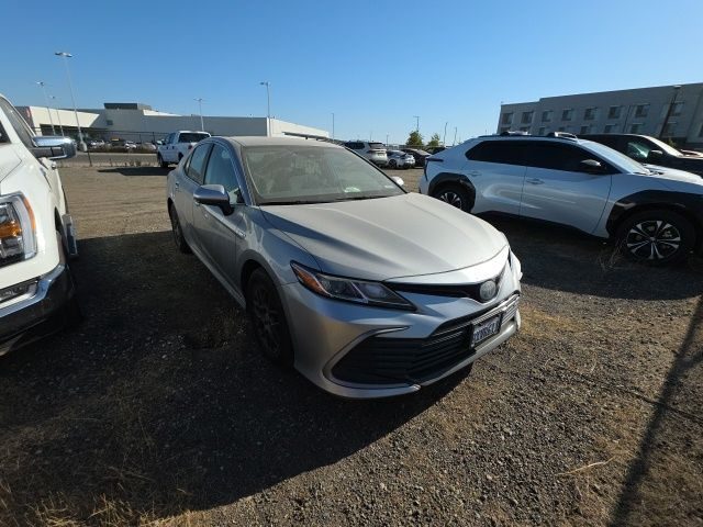 2021 Toyota Camry Hybrid LE FWD photo