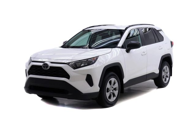2021 Toyota RAV4 LE AWD photo