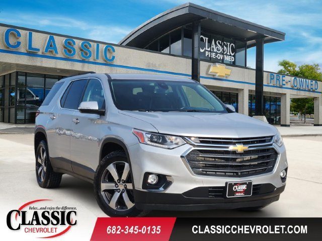 2021 Chevrolet Traverse LT Leather FWD photo