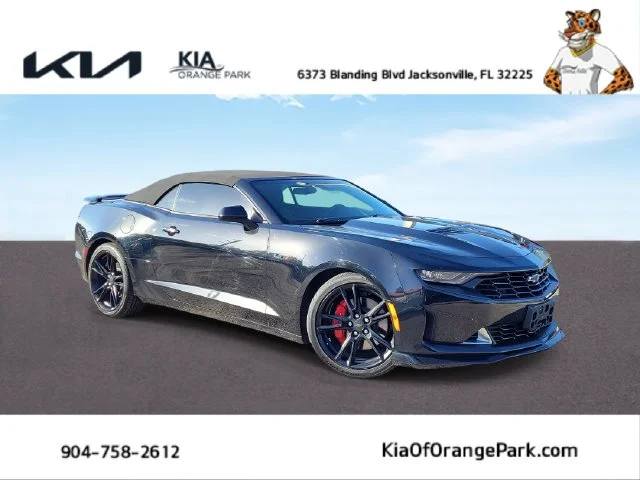 2021 Chevrolet Camaro LT1 RWD photo