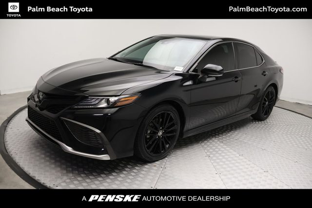 2021 Toyota Camry XSE FWD photo