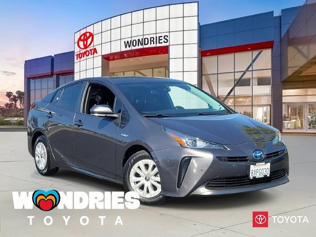 2022 Toyota Prius LE FWD photo