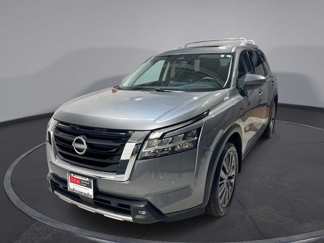 2022 Nissan Pathfinder SL 4WD photo