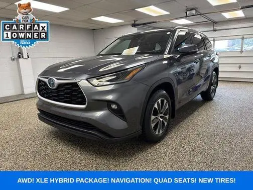 2021 Toyota Highlander Hybrid XLE AWD photo