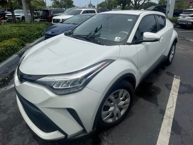 2021 Toyota C-HR LE FWD photo
