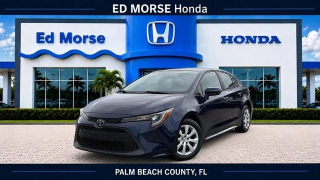 2021 Toyota Corolla LE FWD photo