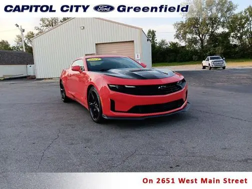 2021 Chevrolet Camaro LT1 RWD photo