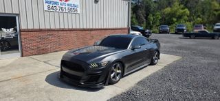 2016 Ford Mustang V6 RWD photo