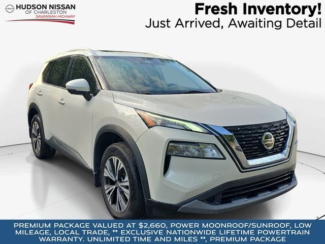 2021 Nissan Rogue SV FWD photo
