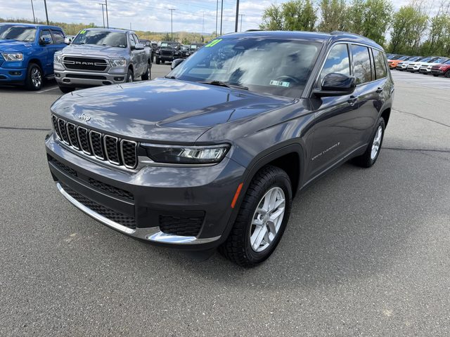2021 Jeep Grand Cherokee L Laredo 4WD photo