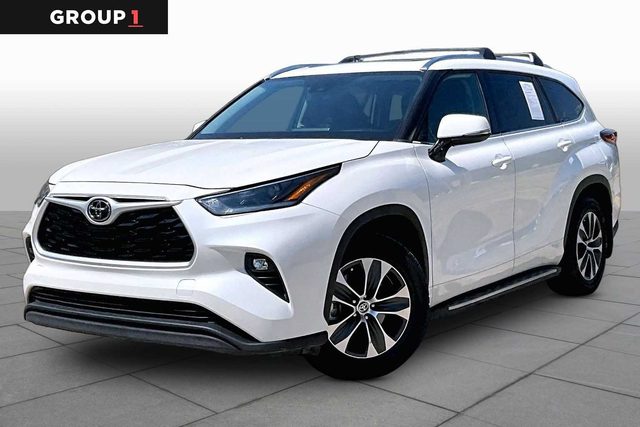 2021 Toyota Highlander XLE FWD photo