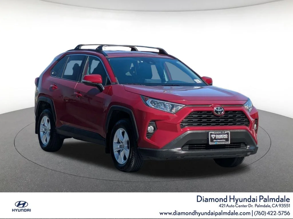 2021 Toyota RAV4 XLE FWD photo
