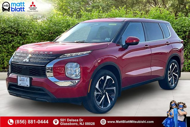 2022 Mitsubishi Outlander ES 4WD photo