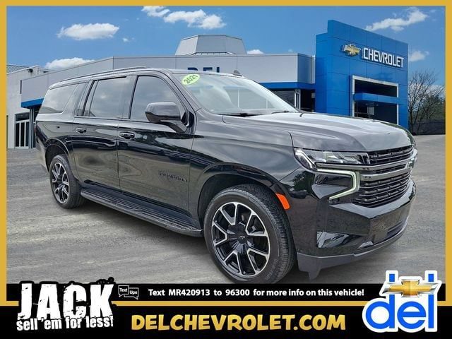 2021 Chevrolet Suburban RST 4WD photo