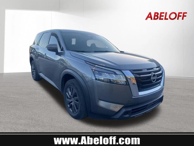 2022 Nissan Pathfinder S 4WD photo