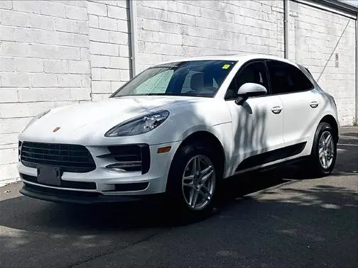 2021 Porsche Macan AWD photo