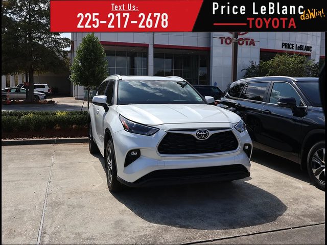 2021 Toyota Highlander XLE FWD photo