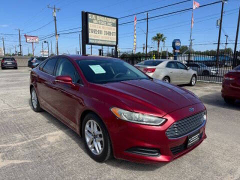 2015 Ford Fusion SE FWD photo
