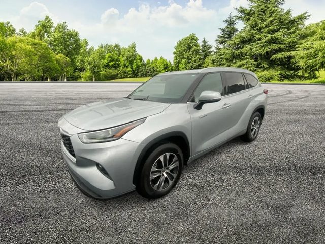 2021 Toyota Highlander Hybrid XLE FWD photo