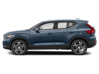 2022 Volvo XC40 Momentum AWD photo